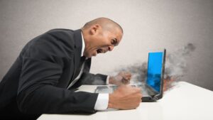 داغ کردن بیش از حد لپ تاپ؛ نشانه ها، علل و راهکارها