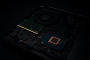 چگونه مشخصات دقیق سخت‌ افزار لپ‌ تاپ استوک را بررسی کنیم؟