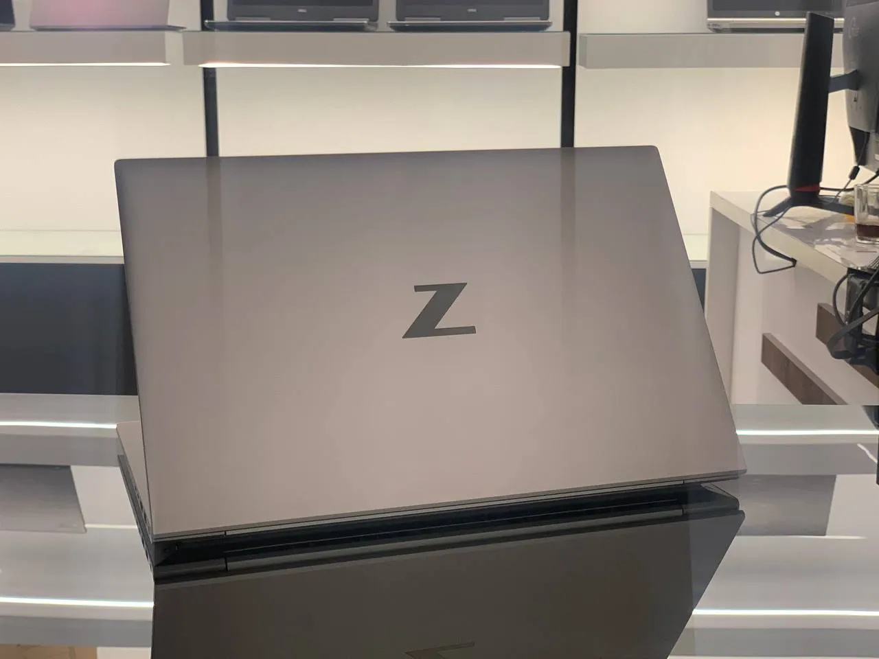لپ تاپ HP Zbook Firefly 15 G7